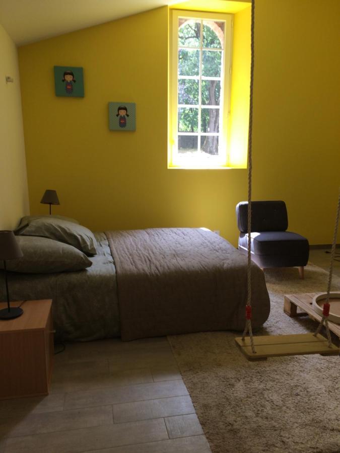 Cabanes et chambre à la Bernardiere Sevremoine Extérieur photo