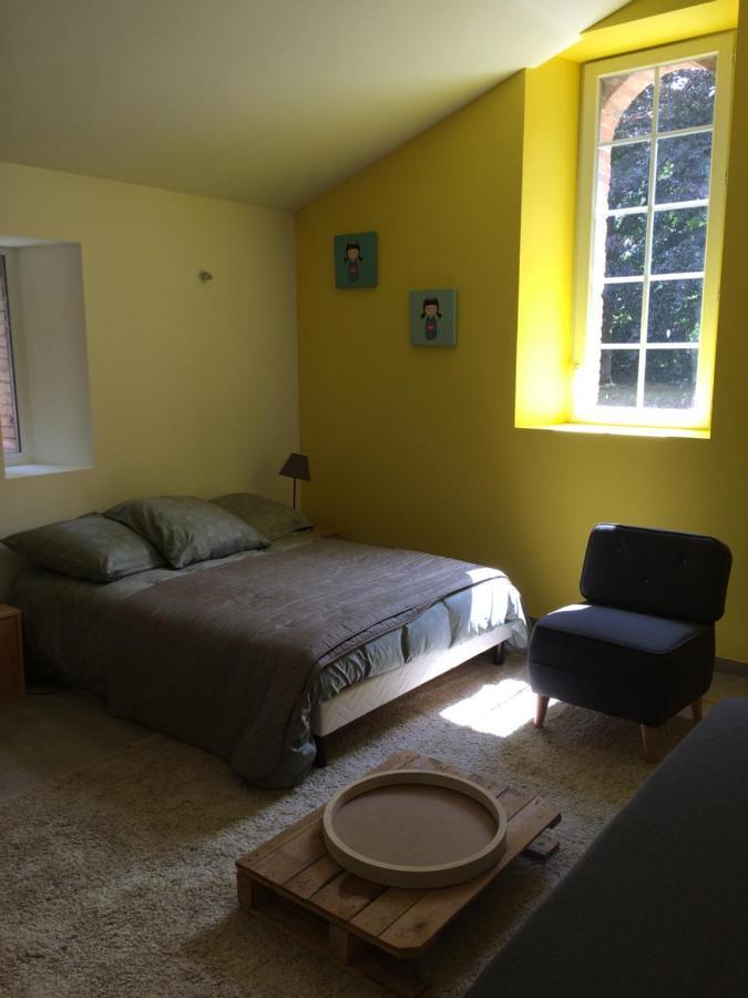 Cabanes et chambre à la Bernardiere Sevremoine Extérieur photo