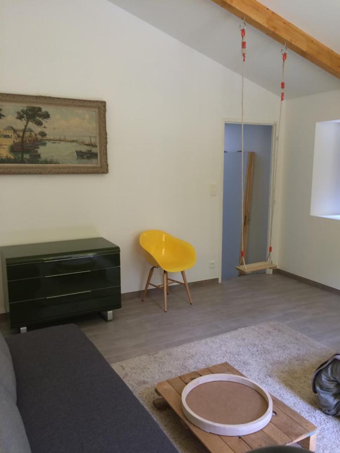 Cabanes et chambre à la Bernardiere Sevremoine Extérieur photo