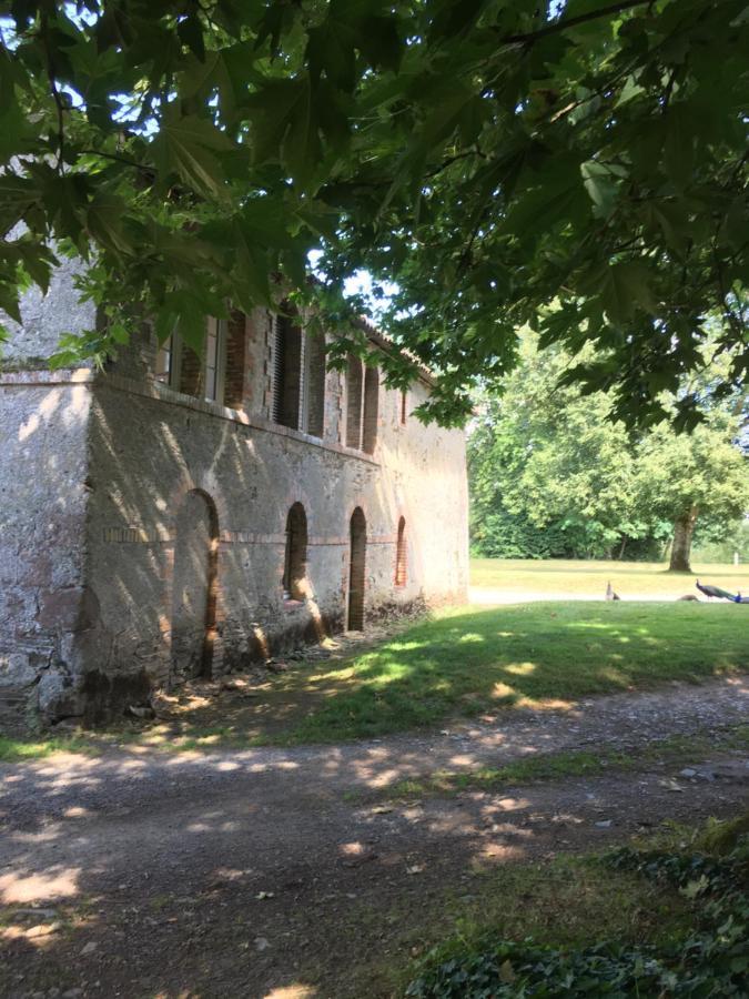 Cabanes et chambre à la Bernardiere Sevremoine Extérieur photo